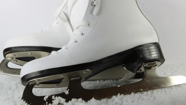 Hochwertige Schuhe für Ihren nächsten Ausflug aufs Eis